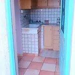 λιθόκτιστη παραδοσιακή οικία *