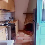 λιθόκτιστη παραδοσιακή οικία * Agios Nikolaos (Peloponnese)