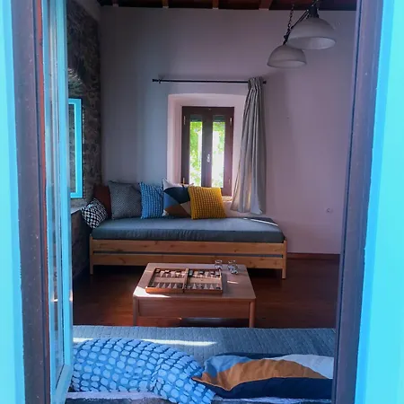 別荘 λιθόκτιστη παραδοσιακή οικία Agios Nikolaos (Peloponnese)