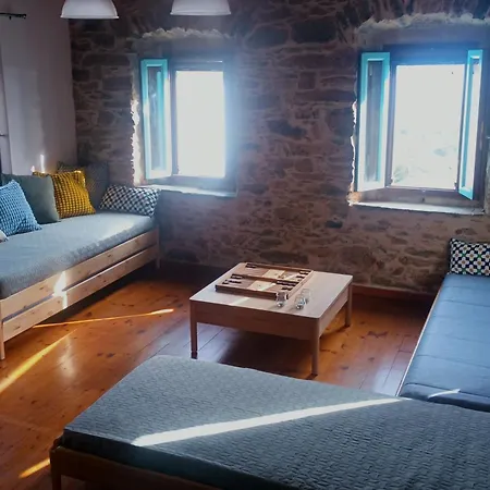 λιθόκτιστη παραδοσιακή οικία