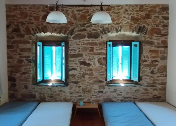 Hébergement de vacances λιθόκτιστη παραδοσιακή οικία Agios Nikolaos (Peloponnese)
