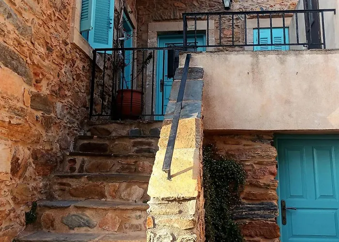 Hébergement de vacances λιθόκτιστη παραδοσιακή οικία Agios Nikolaos (Peloponnese)