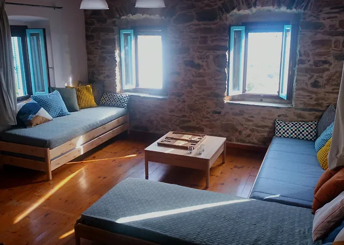 λιθόκτιστη παραδοσιακή οικία