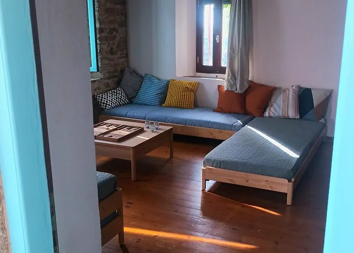 λιθόκτιστη παραδοσιακή οικία