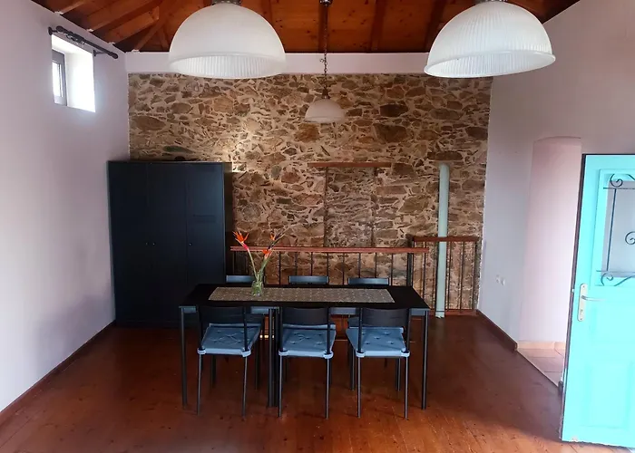 λιθόκτιστη παραδοσιακή οικία * Agios Nikolaos (Peloponnese)